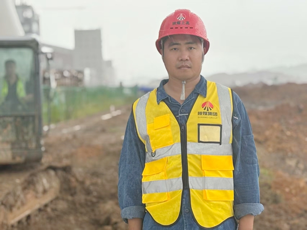 231753241929155435.jpg 王帥-陜煤上高-優秀共產黨員_副本.jpg